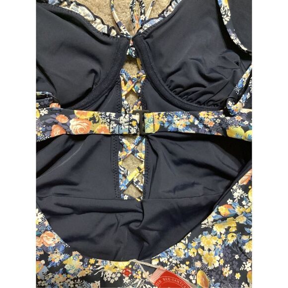 New. Red Carter floral and citrus swimsuit. Retails $179. Medium - Picture 10 of 14